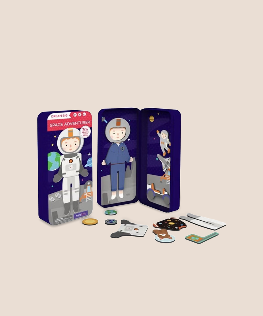Magnetic Scene & Dress Up Kit - Travel Tin